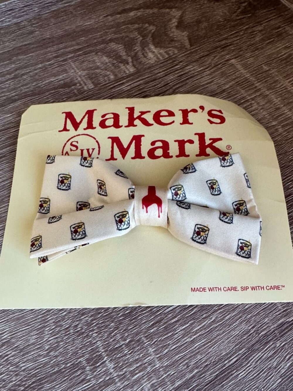 NEW - Maker’s Mark Bourbon Whiskey Cocktail Print Bow Tie – Novelty Dress Bowtie